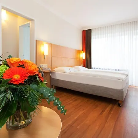 Saar City Hotel Saarbrücken Esterno foto
