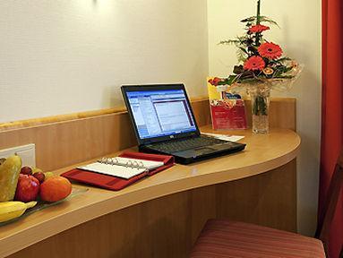 Hotel Saar 2*