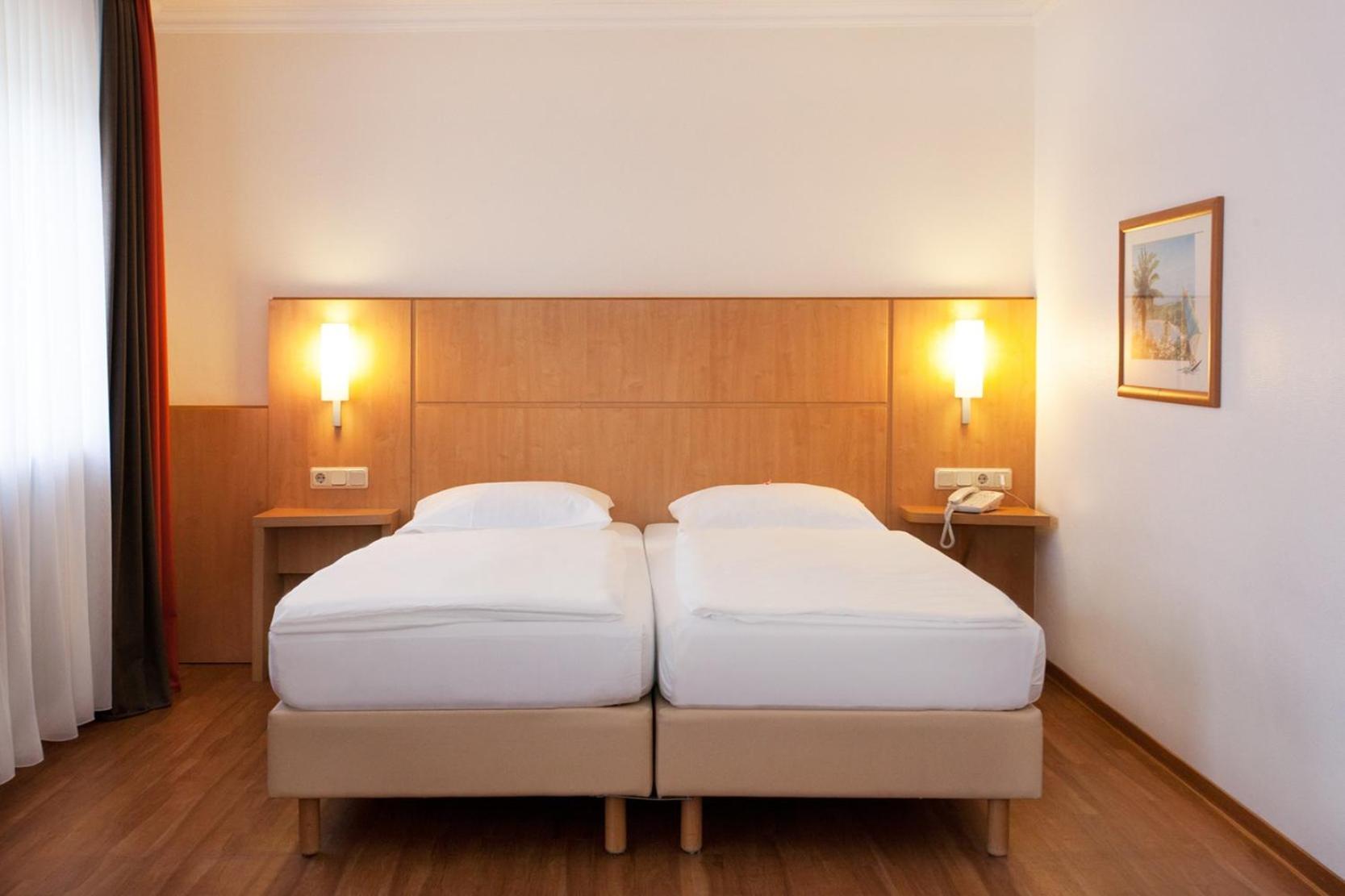 Hotel Saar 2*